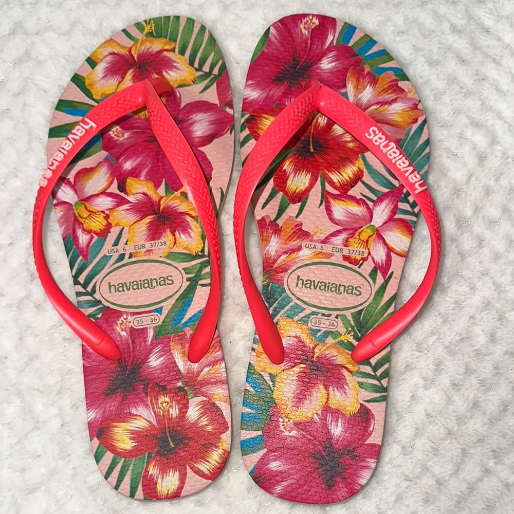 Havaianas Tropical Flip Flops Size 6